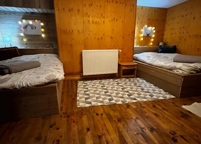 Дом отдыха Maison De Village Avec Vue Sur Les Montagnes Et Jardin Privatif Montauban-de-Luchon