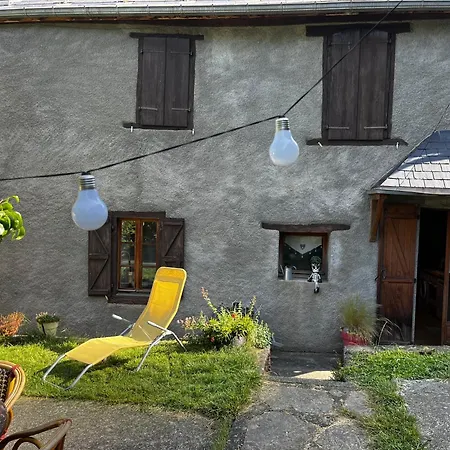 Maison De Village Avec Vue Sur Les Montagnes Et Jardin Privatif Feriehus