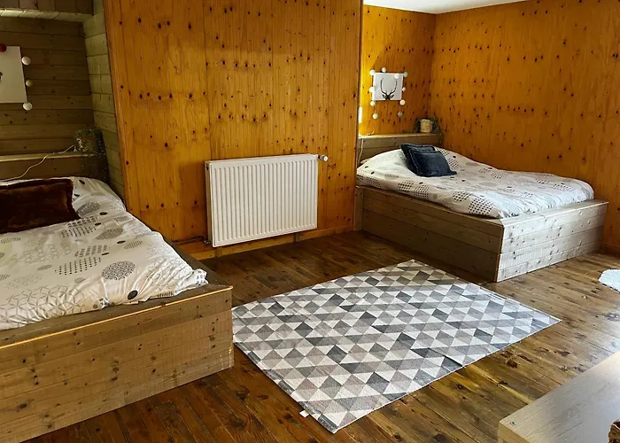 Сasa de vacaciones Maison De Village Avec Vue Sur Les Montagnes Et Jardin Privatif *